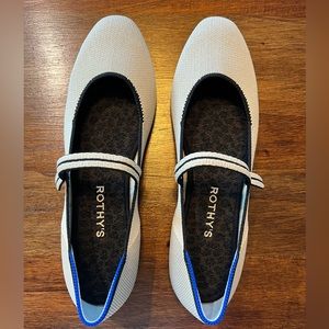 New Rothy’s Ecru Square MaryJane